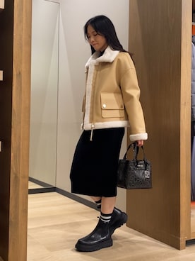 「アイテム（ムートンコート）」を使った、yokoさん（レディース・162cm）の秋コーディネート