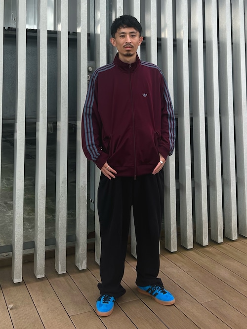 ベッケンバウアー アディダス バーガンディ　トラックジャケット　ジャージ　赤 六本木オフィスKRさんのジャージを使ったコーディネート - ZOZOTOWN