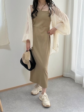 「淡色カジュアル」｜「アイテム（ワンピース/ドレス）」を使った、minamii.__さん（レディース・163cm）の秋コーディネート