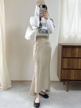 「Champion（チャンピオン）の【新色追加】【Champion】ロゴロンＴ（Tシャツ/カットソー）」を使った、minamii.__さん（レディース・163cm）の冬コーディネート