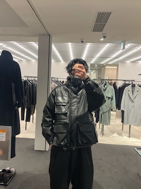 「服とコスメでなりたい自分に」｜「アイテム（ブルゾン）」を使った、Asami Hareruyaさん（メンズ・182cm）の冬コーディネート