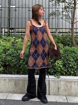 「アイテム（ハンドバッグ）」を使った、瀬川百花さん（レディース・156cm）の夏コーディネート