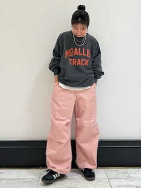 「冬コーデ、スニーカーコーデ」｜「アイテム（その他パンツ）」を使った、瀬川百花さん（レディース・156cm）の冬コーディネート