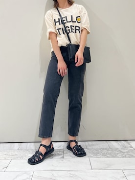 「Ungrid（アングリッド）のハイウエストスリムテーパードデニム（デニムパンツ）」を使った、瀬川百花さん（レディース・156cm）の春コーディネート