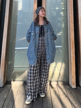 「アイテム（デニムジャケット）」を使った、瀬川百花さん（レディース・156cm）の夏コーディネート