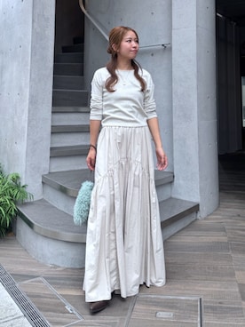 「Ungrid（アングリッド）のギャザーデザインスカート（スカート、ホワイト系）」を使った、瀬川百花さん（レディース・156cm）の夏コーディネート