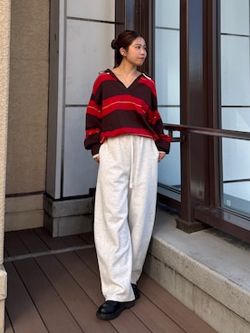 「Ungrid（アングリッド）のルーズシルエットスウェットパンツ（スウェットパンツ、グレー系）」を使った、瀬川百花さん（レディース・156cm）の秋コーディネート