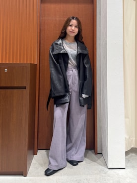 「Ungrid（アングリッド）のコーデュロイストレートパンツ（その他パンツ、パープル系）」を使った、瀬川百花さん（レディース・156cm）の秋コーディネート