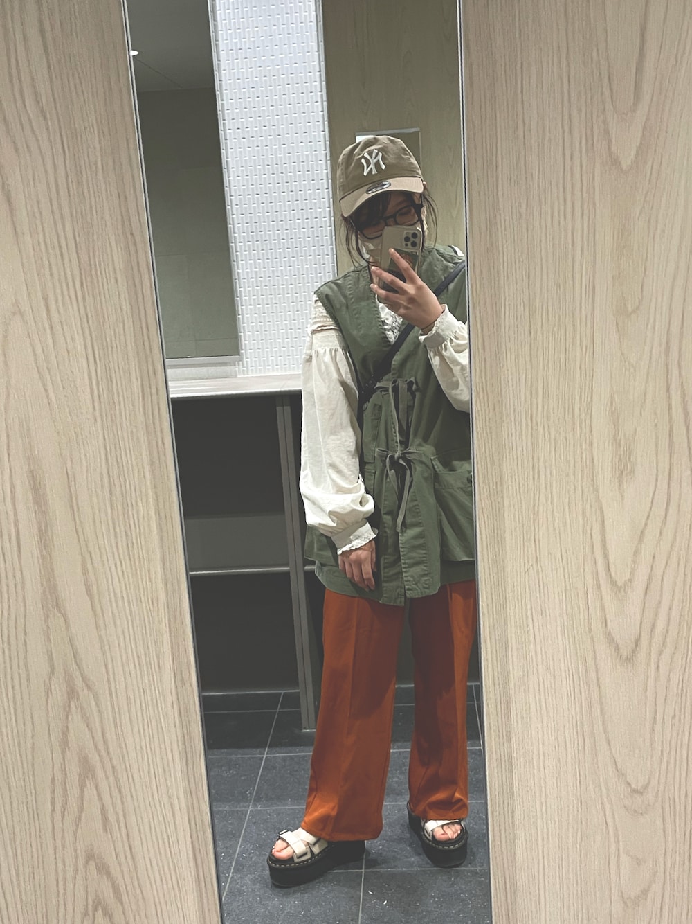 hiyoco98さんの「ニューエラ キャップ タイプライター NY LA（NEW ERA）」を使ったコーディネートの1枚目の写真
