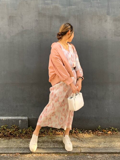 iam_kyokomani(EMPORIO ARMANI)｜ARMANI EXCHANGEのワンピースを