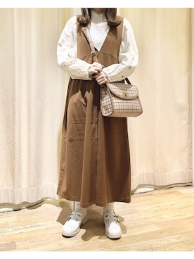 「刺繍」｜「アイテム（ジャンパースカート）」を使った、ⓐさん（レディース・153cm）の夏コーディネート