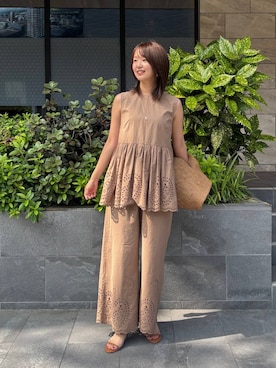 「BARNYARDSTORM（バンヤードストーム）のBARNYARDSTORM / カットワークノースリブラウス / ハンドウォッシャブル（シャツ/ブラウス）」を使った、あやさん（レディース・168cm）の夏コーディネート