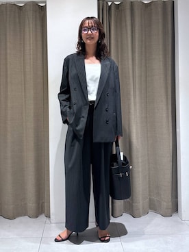 「VELETTO（ベレット）のBARNYARDSTORM / 【VELETTO / ヴェレット】/ バックルバッグ（ハンドバッグ）」を使った、あやさん（レディース・168cm）の秋コーディネート