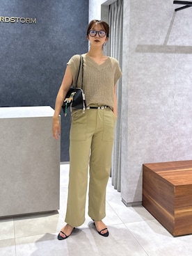 「アイテム（チノパンツ）」を使った、あやさん（レディース・168cm）の夏コーディネート