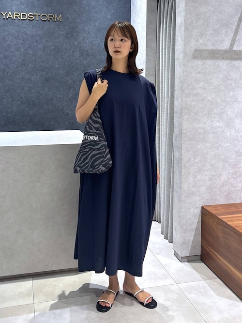 新品未使用タグ付　バンヤードストーム　ワンピース 新品タグ付き】バンヤードストーム 黒 半袖 ワンピース ベルト