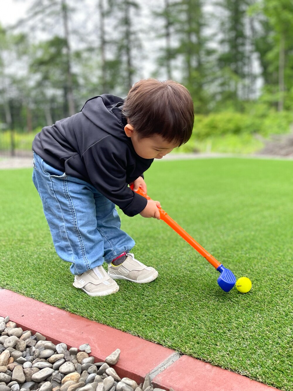 「夏映え浴衣コーデ、夏コーデ、キッズ、キッズファッション、男の子コーデ、おとこのこ、キッズコーデ、ノースフェイス、子供カッコイイ、おしゃれさんと繋がりたい、ゴルフ、芝生」｜「IFMEのIFME イフミー patto パット ベビー メッシュスニーカー【軽量】 20-2302（スニーカー、ベージュ系）」を使った、morimorikuさん（キッズ・80cm）の夏コーディネートの1枚目の写真