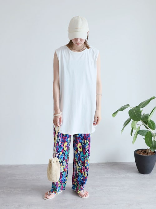 Julia heuer フラワープリント　プリーツ　パンツ Julia heuer フラワープリントプリーツパンツ