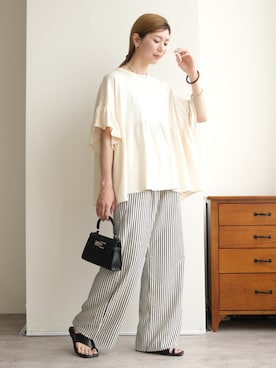 「reca（レカ）のフレンチ袖フリルプルオーバー（Tシャツ/カットソー、ホワイト系）」を使った、sakiさん（レディース・165cm）の春コーディネート