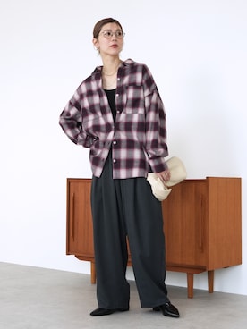 「reca（レカ）のアイテム（シャツ/ブラウス）」を使った、sakiさん（レディース・165cm）の秋コーディネート