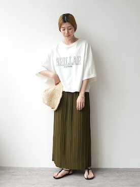 「reca（レカ）の迷わず着れる！大人のロングプリーツスカート（スカート、グリーン系）」を使った、sakiさん（レディース・165cm）の春コーディネート