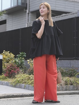 「reca（レカ）のフレンチ袖フリルプルオーバー（Tシャツ/カットソー、ブラック系）」を使った、sakiさん（レディース・165cm）の春コーディネート