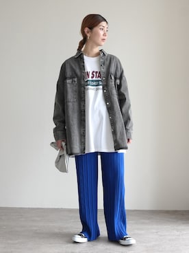 「reca（レカ）のデニムシャツジャケット（デニムジャケット、ブラック系）」を使った、sakiさん（レディース・165cm）の春コーディネート