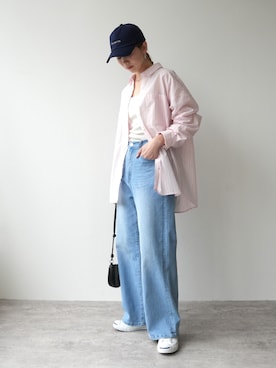 「reca（レカ）のアソートオーバーサイズベーシックシャツ（シャツ/ブラウス、ピンク系）」を使った、sakiさん（レディース・165cm）の春コーディネート
