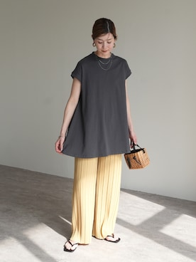 「reca（レカ）のアイテム（Tシャツ/カットソー）」を使った、sakiさん（レディース・165cm）の春コーディネート