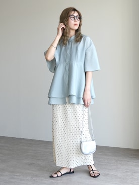 「reca（レカ）の【シリーズ累計販売数178,150枚突破！】迷わず着れる！大人のロングプリーツスカート（スカート、ホワイト系）」を使った、sakiさん（レディース・165cm）の春コーディネート