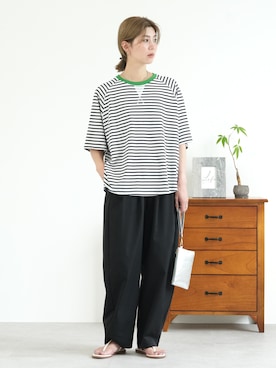 「reca（レカ）のカットジョーゼットタックパンツ（スラックス、ブラック系）」を使った、sakiさん（レディース・165cm）の夏コーディネート