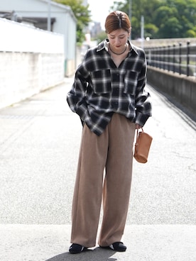 「reca（レカ）のアイテム（その他パンツ）」を使った、sakiさん（レディース・165cm）の秋コーディネート