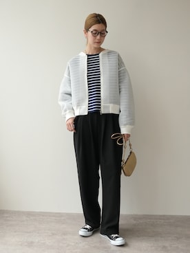 「reca（レカ）のカットジョーゼットタックパンツ（スラックス、ブラック系）」を使った、sakiさん（レディース・165cm）の春コーディネート