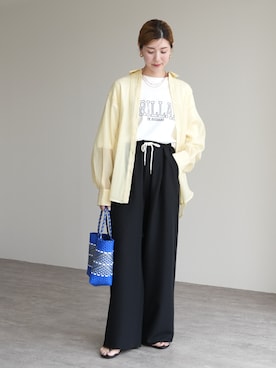 「reca（レカ）のロゴプリントカットソー（Tシャツ/カットソー、ホワイト系）」を使った、sakiさん（レディース・165cm）の春コーディネート
