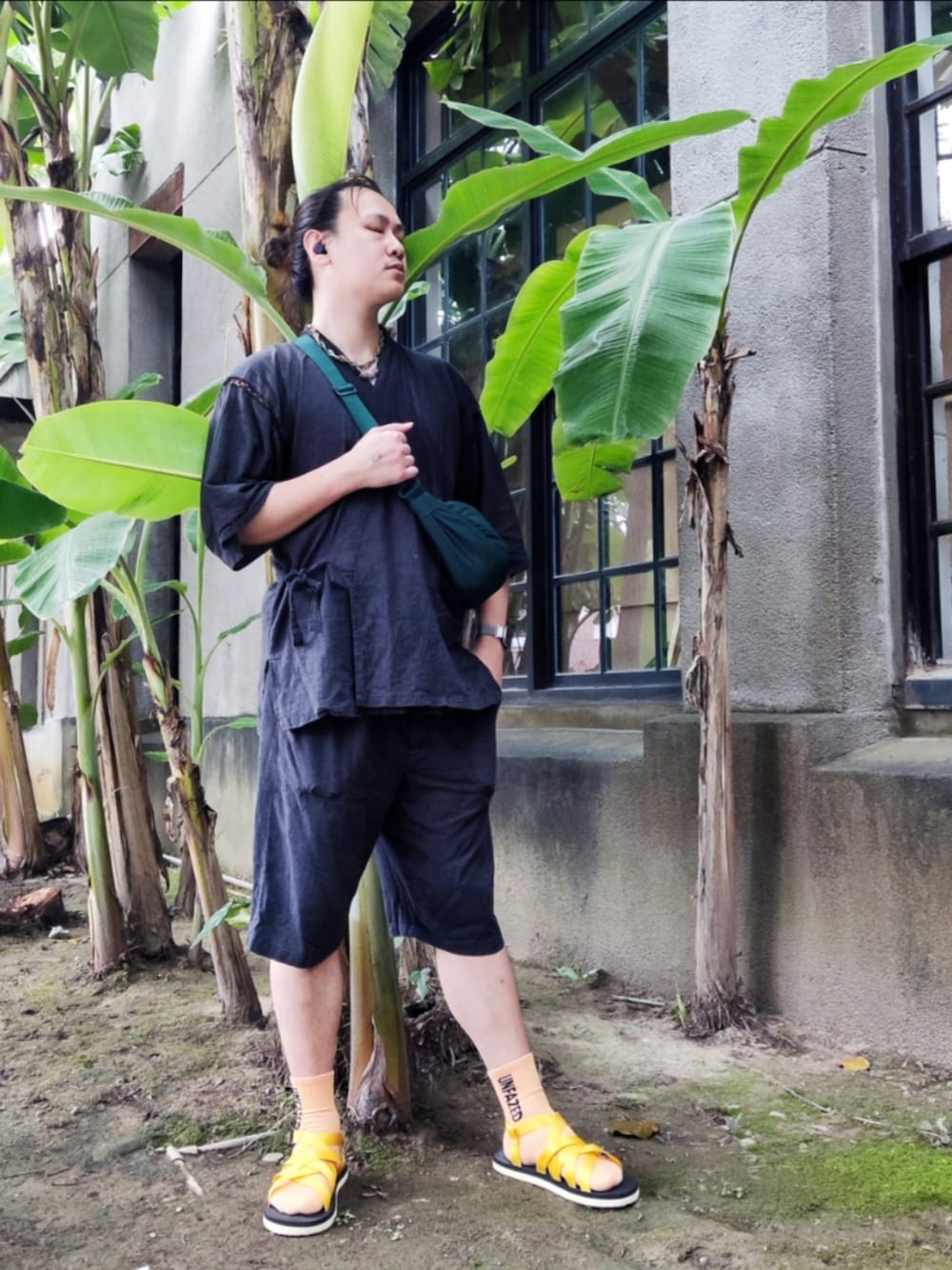 「甚平、華山、夏コーデ、夏服、夏ファッション、suicoke、ootd、ootdtw、涼鞋穿搭」｜「BLUEMATEのアイテム（ルームウェア/パジャマ、ブルー系）」を使った、brianli813さん（メンズ・174cm）の夏コーディネートの1枚目の写真