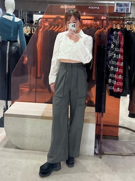 「MURUA（ムルーア）のアイテム（パンツ）」を使った、田中音羽さん（レディース・163cm）の春コーディネート