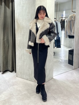 「アイテム（ムートンコート）」を使った、田中音羽さん（レディース・163cm）の秋コーディネート