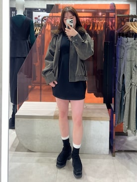 「MURUA（ムルーア）のアイテム」を使った、田中音羽さん（レディース・163cm）の冬コーディネート