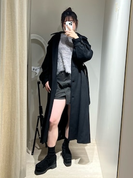 「アイテム（ステンカラーコート）」を使った、田中音羽さん（レディース・163cm）の秋コーディネート