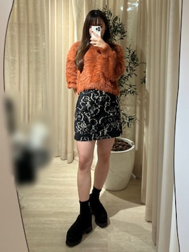 「MURUA（ムルーア）のアイテム（スカート）」を使った、田中音羽さん（レディース・163cm）の秋コーディネート