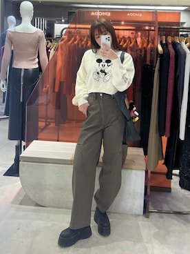 「MURUA（ムルーア）のアイテム」を使った、田中音羽さん（レディース・163cm）の冬コーディネート