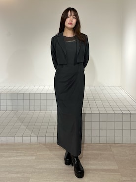 「アイテム（テーラードジャケット、レッド系）」を使った、田中音羽さん（レディース・163cm）の秋コーディネート