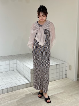 「MURUA（ムルーア）のアイテム（シャツ/ブラウス）」を使った、田中音羽さん（レディース・163cm）の夏コーディネート