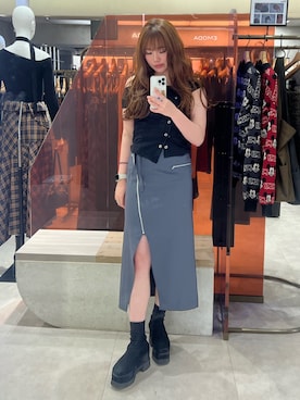 「MURUA（ムルーア）のアイテム（トップス）」を使った、田中音羽さん（レディース・163cm）の春コーディネート