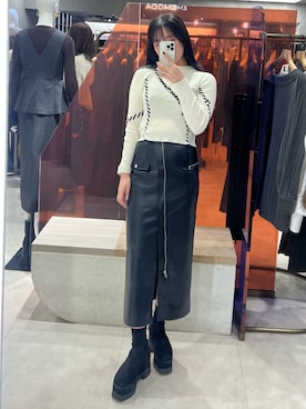 「MURUA（ムルーア）のアイテム（スカート）」を使った、田中音羽さん（レディース・163cm）の秋コーディネート