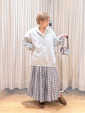 「studio CLIP（スタディオクリップ）のアイテム（スウェット、グレー系）」を使った、✱ｎｏｎ✱さん（レディース・155cm）の春コーディネート