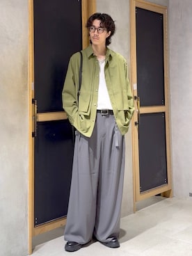 「RAGEBLUE（レイジブルー）のアイテム（スラックス）」を使った、三浦 慎平さん（メンズ・185cm）の秋コーディネート