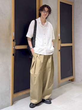 「RAGEBLUE（レイジブルー）のDESIGN LACE KNITTING SHIRTS/デザインレース柄シャツ（シャツ/ブラウス、ホワイト系）」を使った、三浦 慎平さん（メンズ・183cm）の夏コーディネート