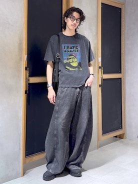 「Disney（ディズニー）のアイテム」を使った、三浦 慎平さん（メンズ・185cm）の夏コーディネート
