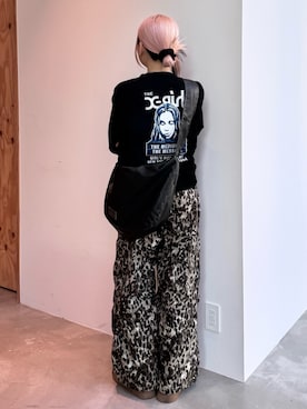 「アイテム（カーゴパンツ）」を使った、山口紗英さん（レディース・157cm）の冬コーディネート