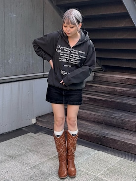 「X-girl（エックスガール）のアイテム」を使った、山口紗英さん（レディース・157cm）の秋コーディネート